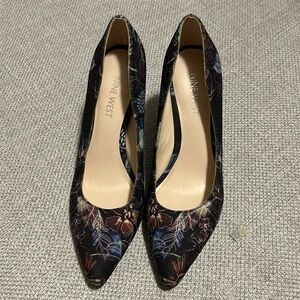 Nine West spike heels, size 6